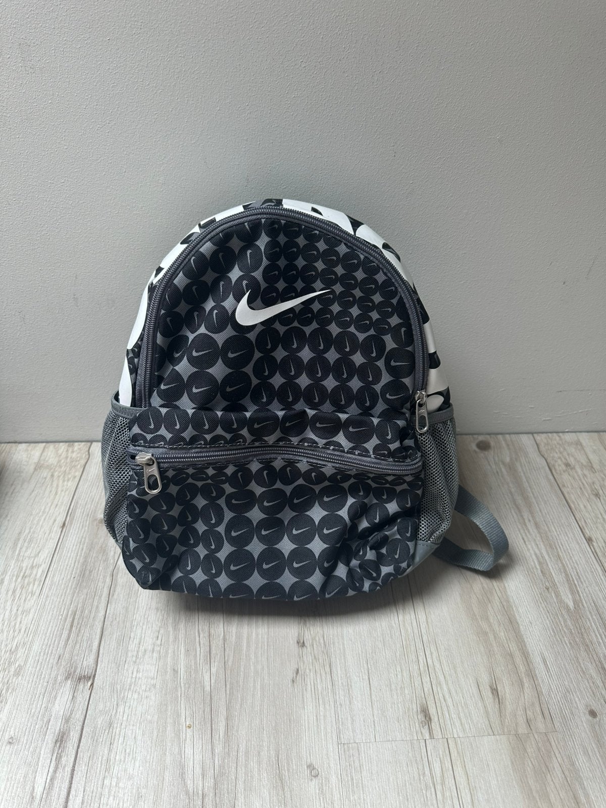 Nike rugtas grijs, Sieraden, Tassen en Uiterlijk, Tassen | Rugtassen, Ophalen of Verzenden, Zo goed als nieuw, Overige merken