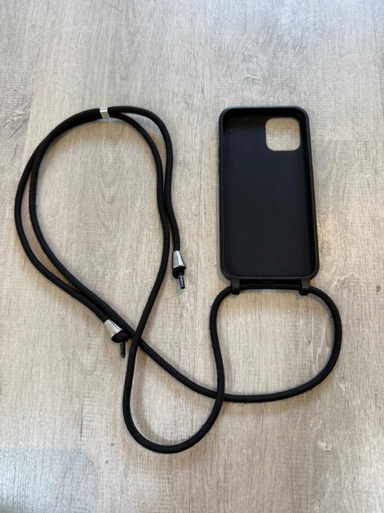 Imoshion hoesje met koord voor iPhone 12pro, Zwart, Met koord, Overige merken, Hoesje of Tasje