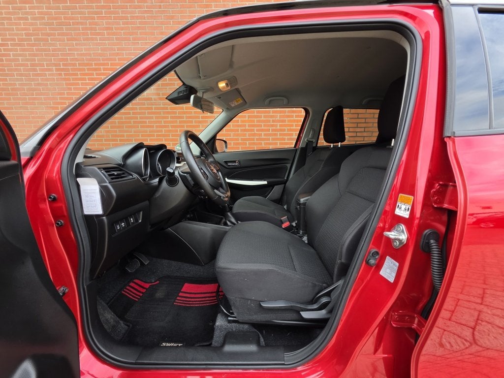 Suzuki Swift 1.0 Stijl Sport Automaat Clima Velgen Sportpakk, Auto's, Gebruikt, Euro 6, 400 kg, Swift