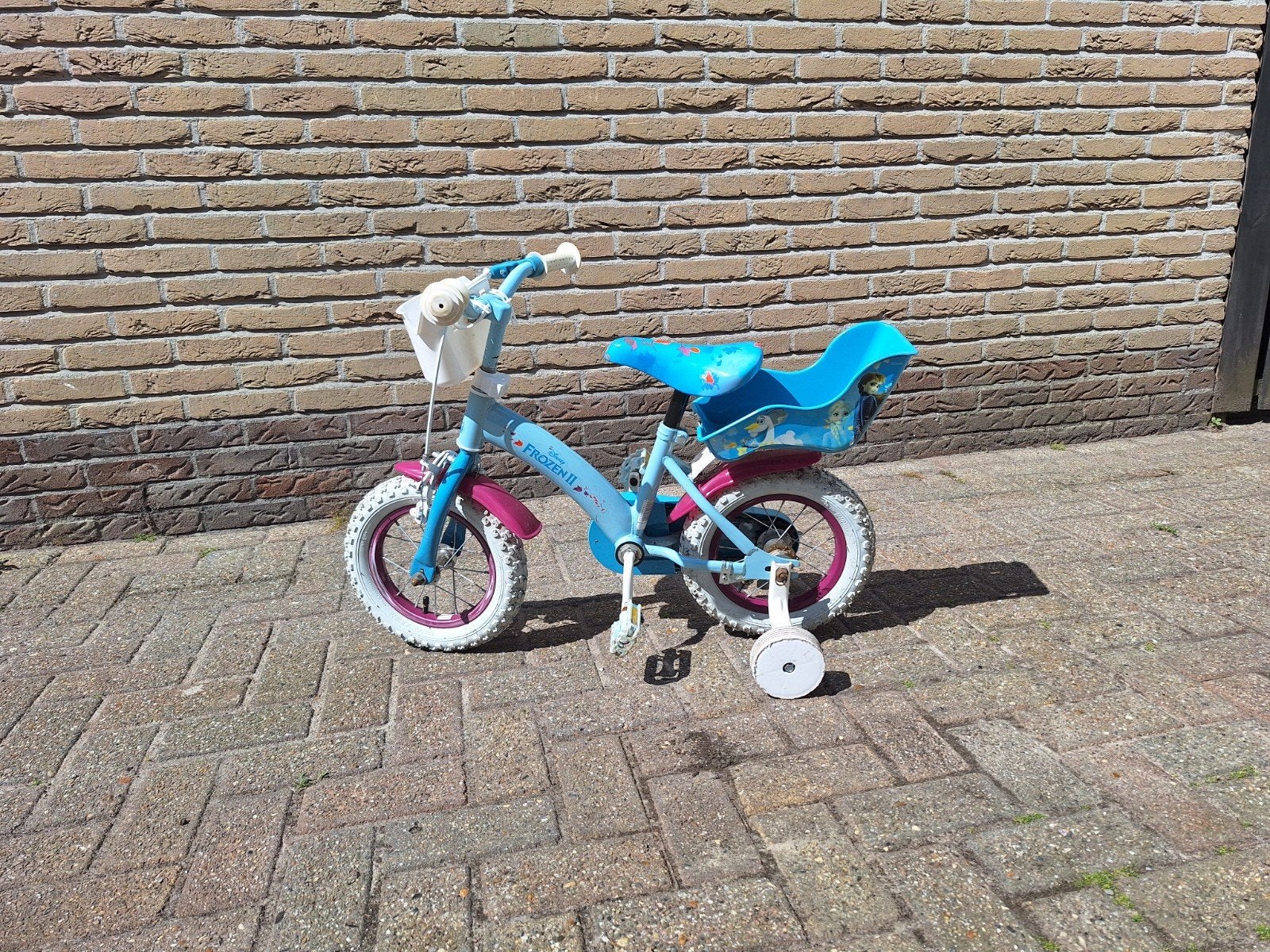 kinderfiets Frozen met zijwieltjes, Ophalen, Terugtraprem, Zijwieltjes, Minder dan 16 inch