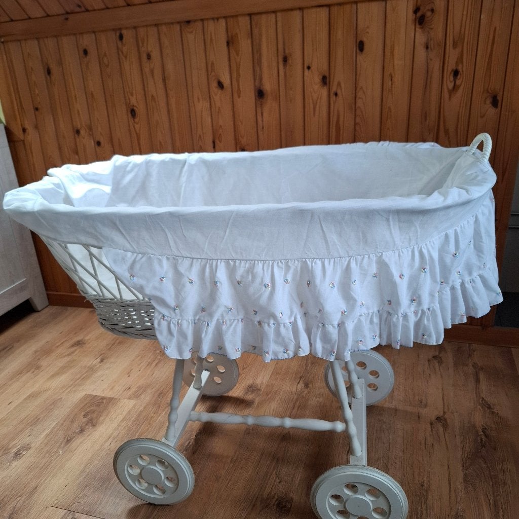 wieg, Kinderen en Baby's, Kinderkamer | Bedden, Ophalen, Gebruikt, Minder dan 140 cm, Minder dan 70 cm