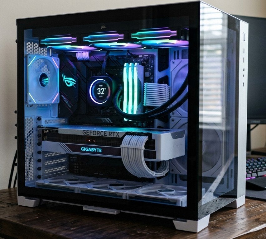 Custom PC Builder | Gaming PC's & Workstations, Virtual Reality, Nieuw, Ophalen of Verzenden, SSD