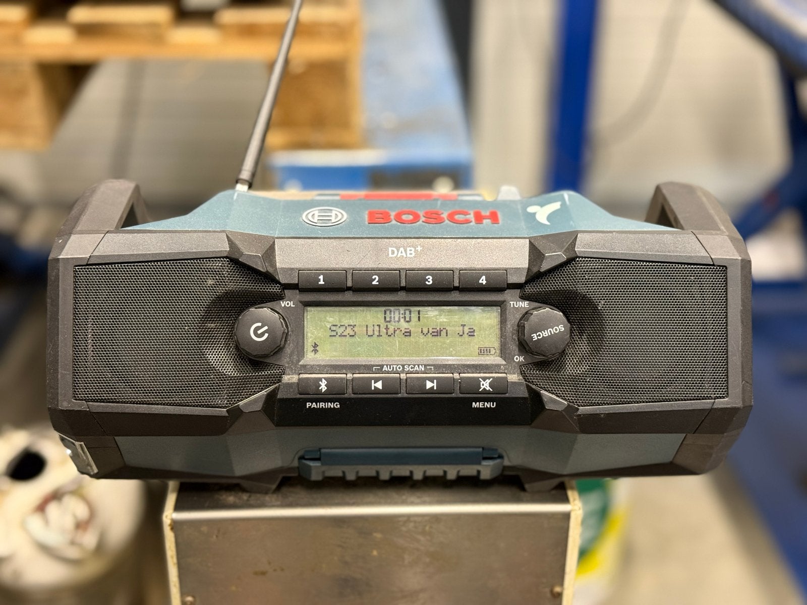Bosch Professional Bouwradio GPB 18V-2 SC DAB+, Ophalen, Gebruikt, Bouwradio