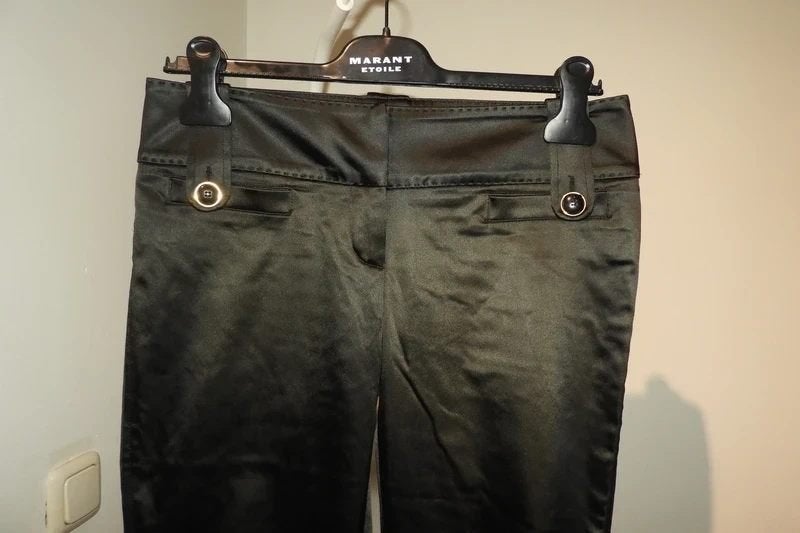 Dolce & Gabbana chique capri broek satijn achtige stof IT 42, Dolce & Gabbana, Verzenden, Zwart, Zo goed als nieuw