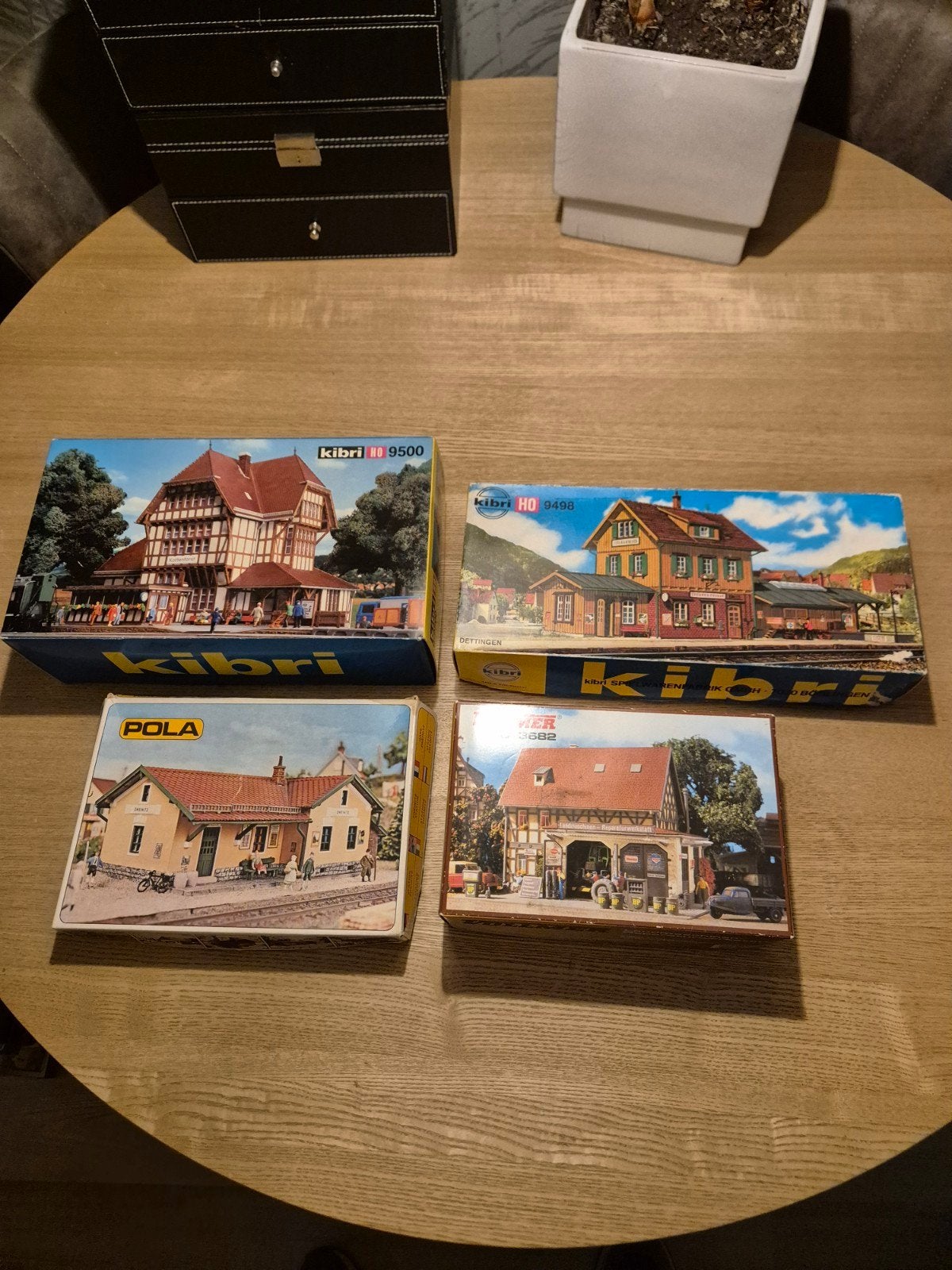 Kibri,Vollmer,Pola, lege dozen en incompleet!!, Hobby en Vrije tijd, Ophalen of Verzenden