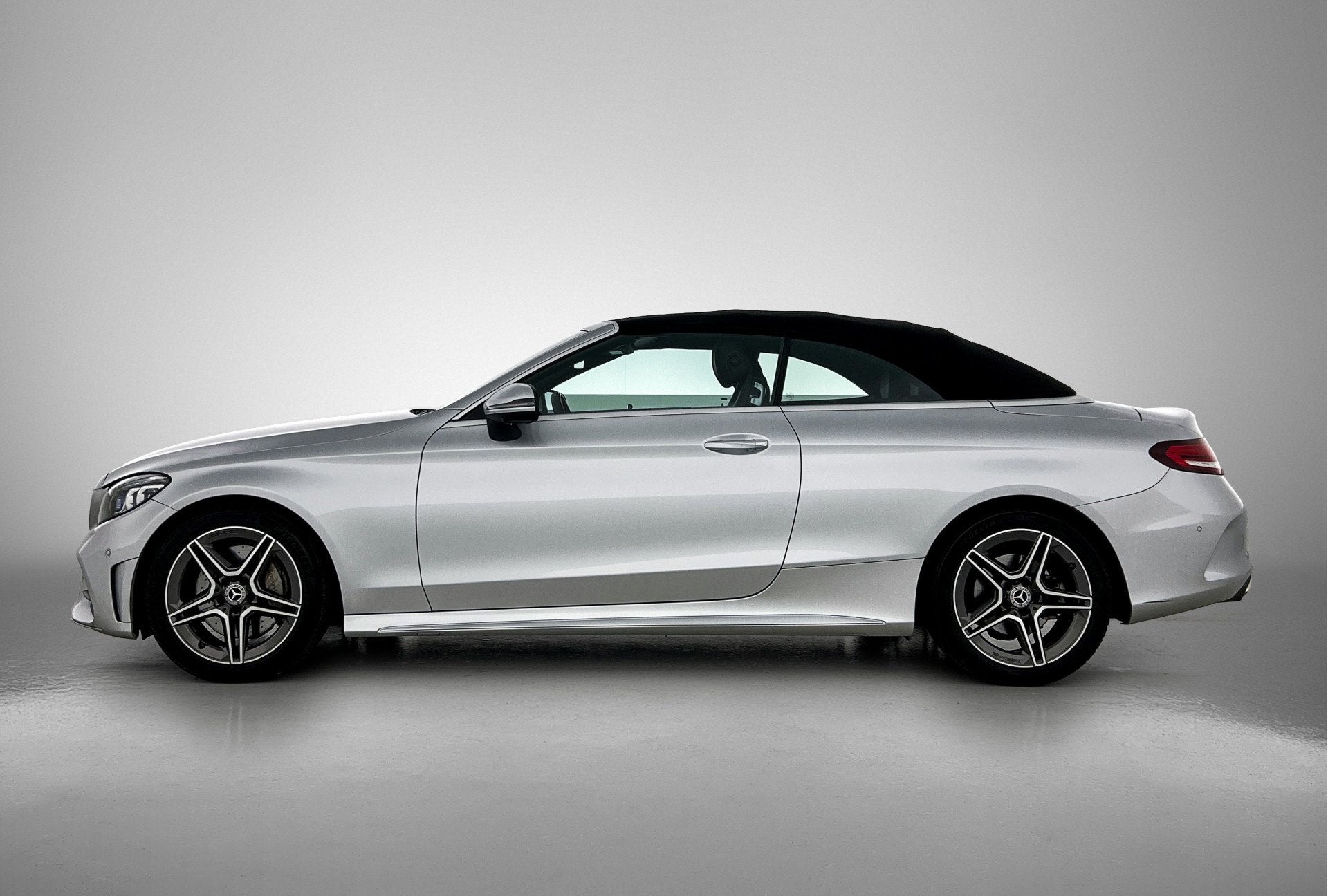 Mercedes-Benz C-Klasse Cabrio 300 Premium Plus Pack | Stoelv, Auto's, Automaat, 12 maanden, Achterwielaandrijving, 4 stoelen