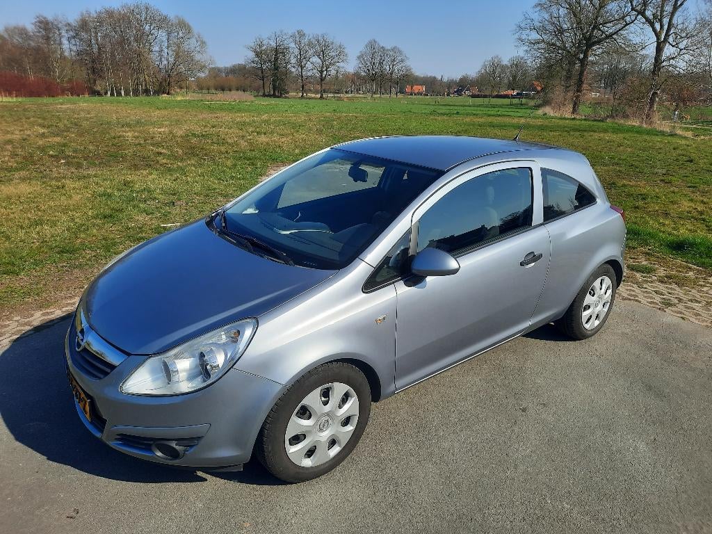 Opel Corsa 1.2-16V Enjoy | Lage KM | Garantie | APK mrt 2027, Voorwielaandrijving, Stof, Zwart, 4 cilinders