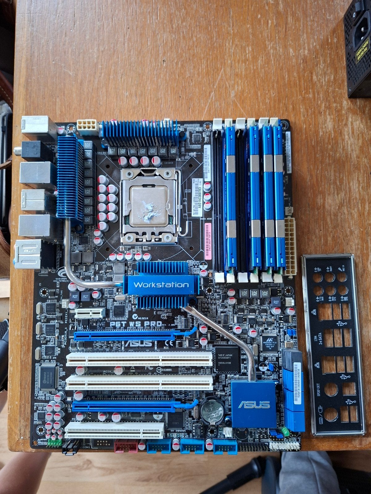 ASUS P6T WS Pro Moederbord - Werkstation X58 LGA1366, Gebruikt, LGA1366, DDR3, Ophalen of Verzenden