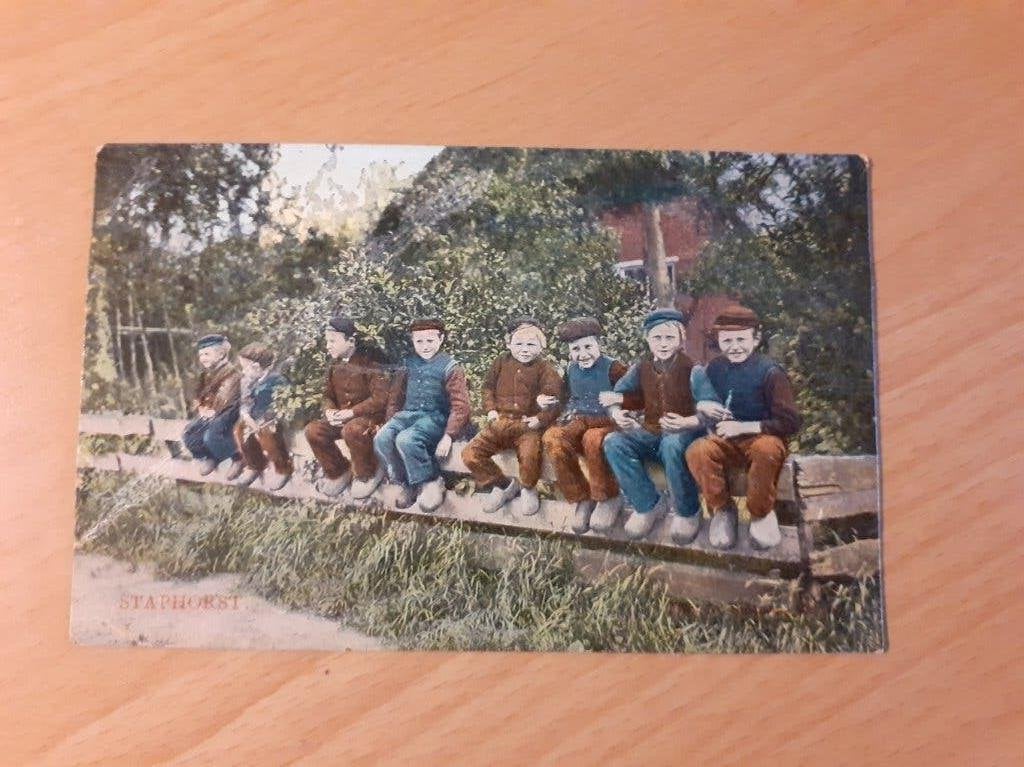 Staphorst jongens in klederdracht 1907, Ophalen of Verzenden, Voor 1920, Gelopen, Overijssel