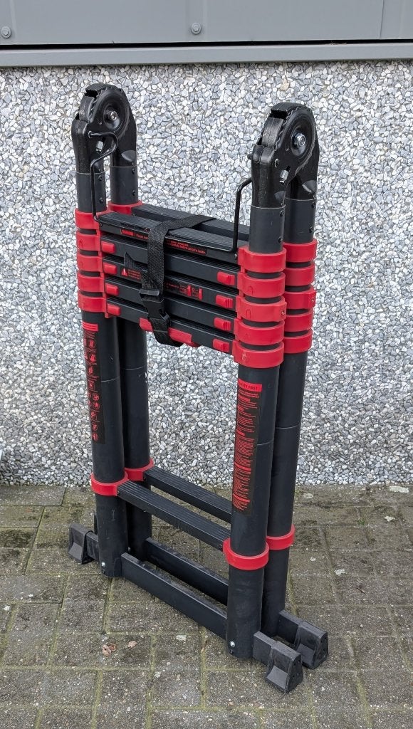 Telescoopladder / trap, Ophalen, Zo goed als nieuw