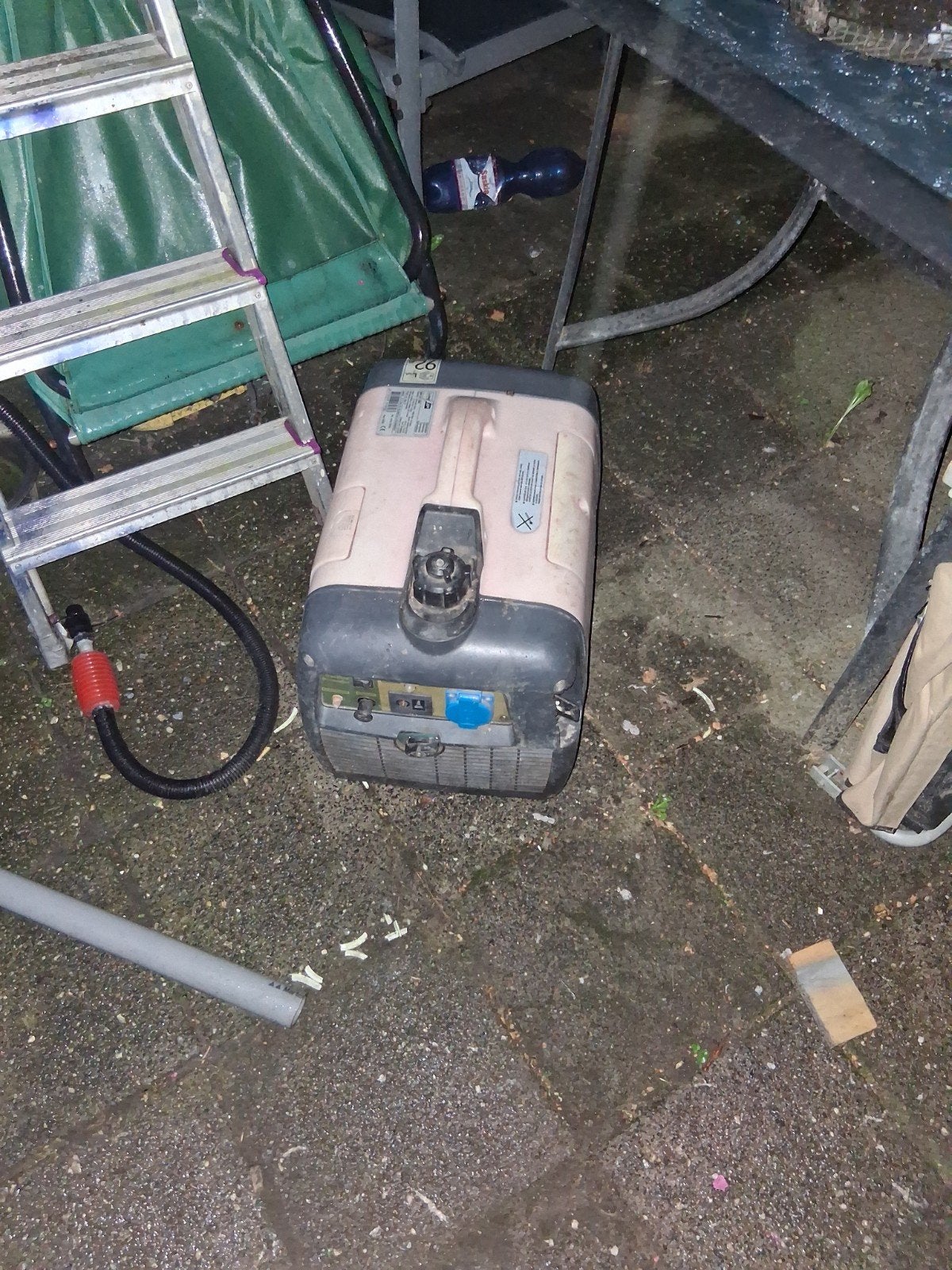 Gebruikte generator, ideaal voor klussen of camping, Ophalen of Verzenden, Gebruikt