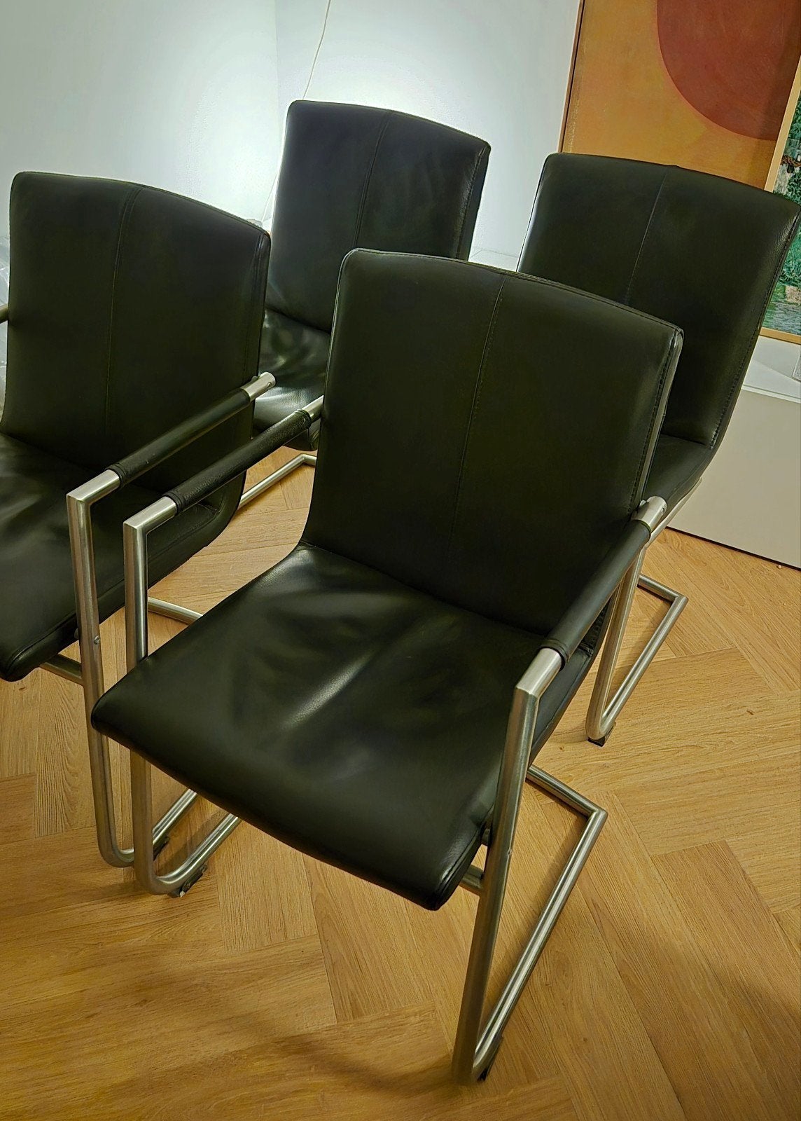 Set van 4 Henders & Hazel design zwarte leren stoelen, Ophalen, Gebruikt, Zwart, Vier