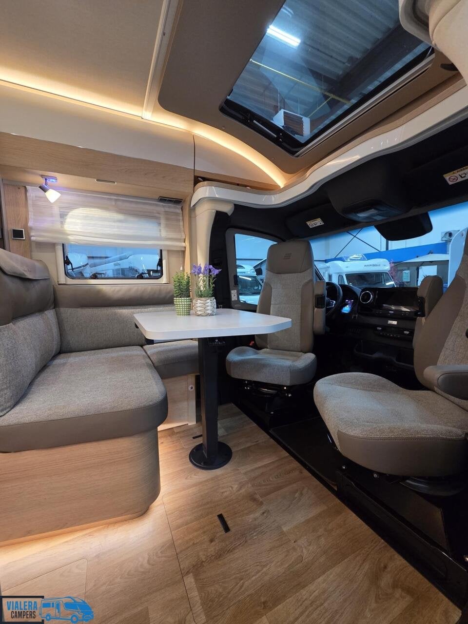 Hymer BMC-T 580 *Automaat 177pk* LED-koplampen* Nieuwstaat!, Caravans en Kamperen, Automaat, Tot en met 2, 7 tot 8 meter, Bedrijf