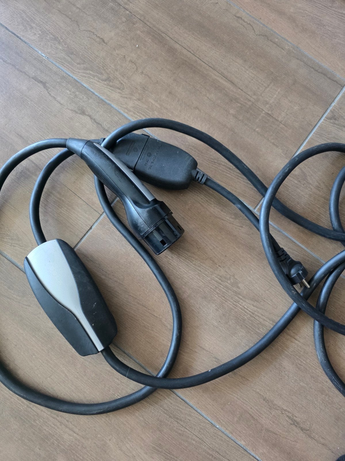Tesla thuis lader, Auto diversen, Laadpalen, Ophalen of Verzenden, Zo goed als nieuw, Laadkabel