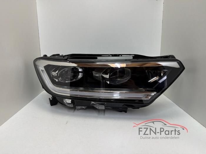 VW T-Roc 2GA Facelift Koplamp rechts IQ Light, Ophalen of Verzenden, Gebruikt