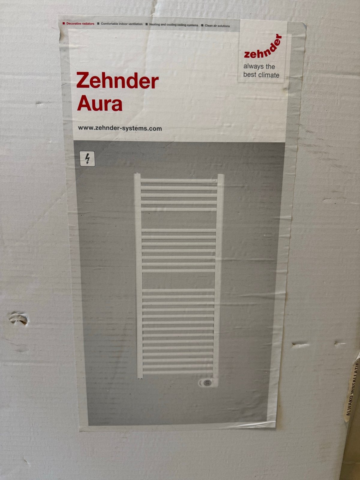 Zehnder Aura Radiator - Nieuw in doos, Ophalen, Radiator, Nieuw, Minder dan 60 cm