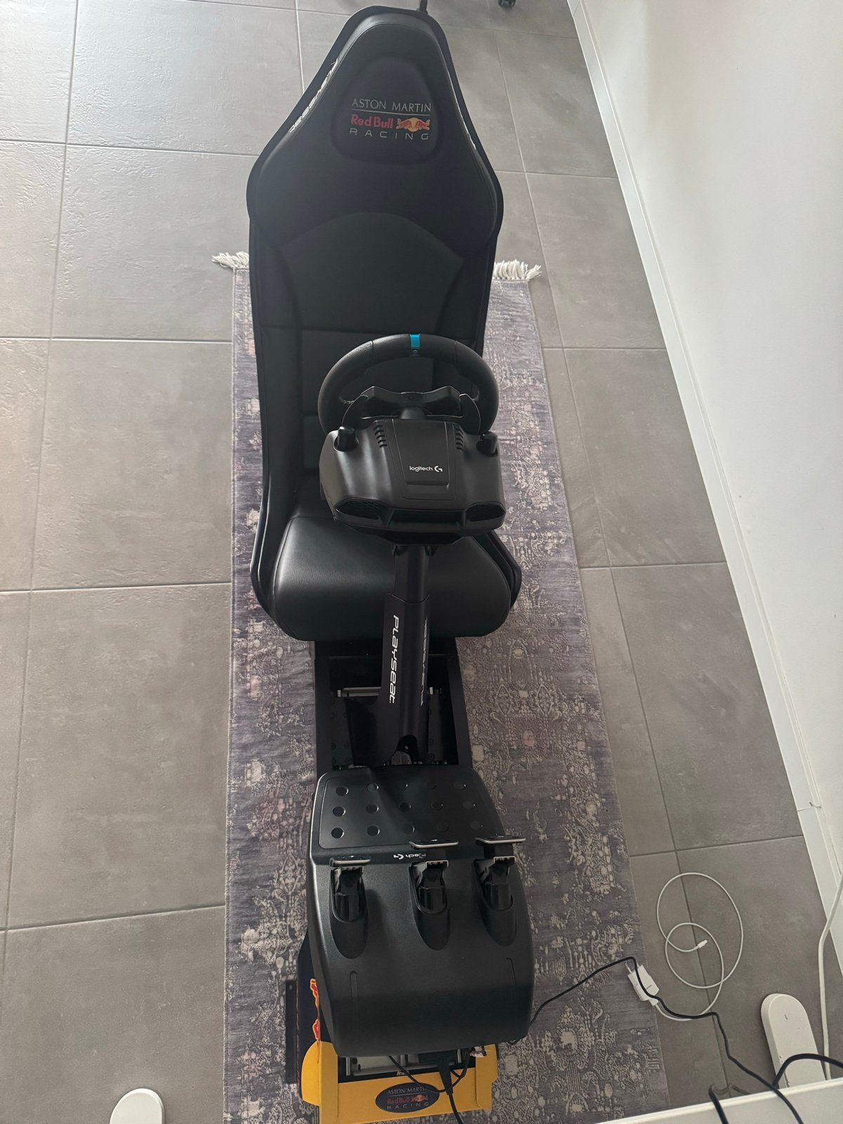 Playseat Aston Martin Red Bull Racing met Logitech G29, Spelcomputers en Games, Ophalen, Overige merken, Gebruikt
