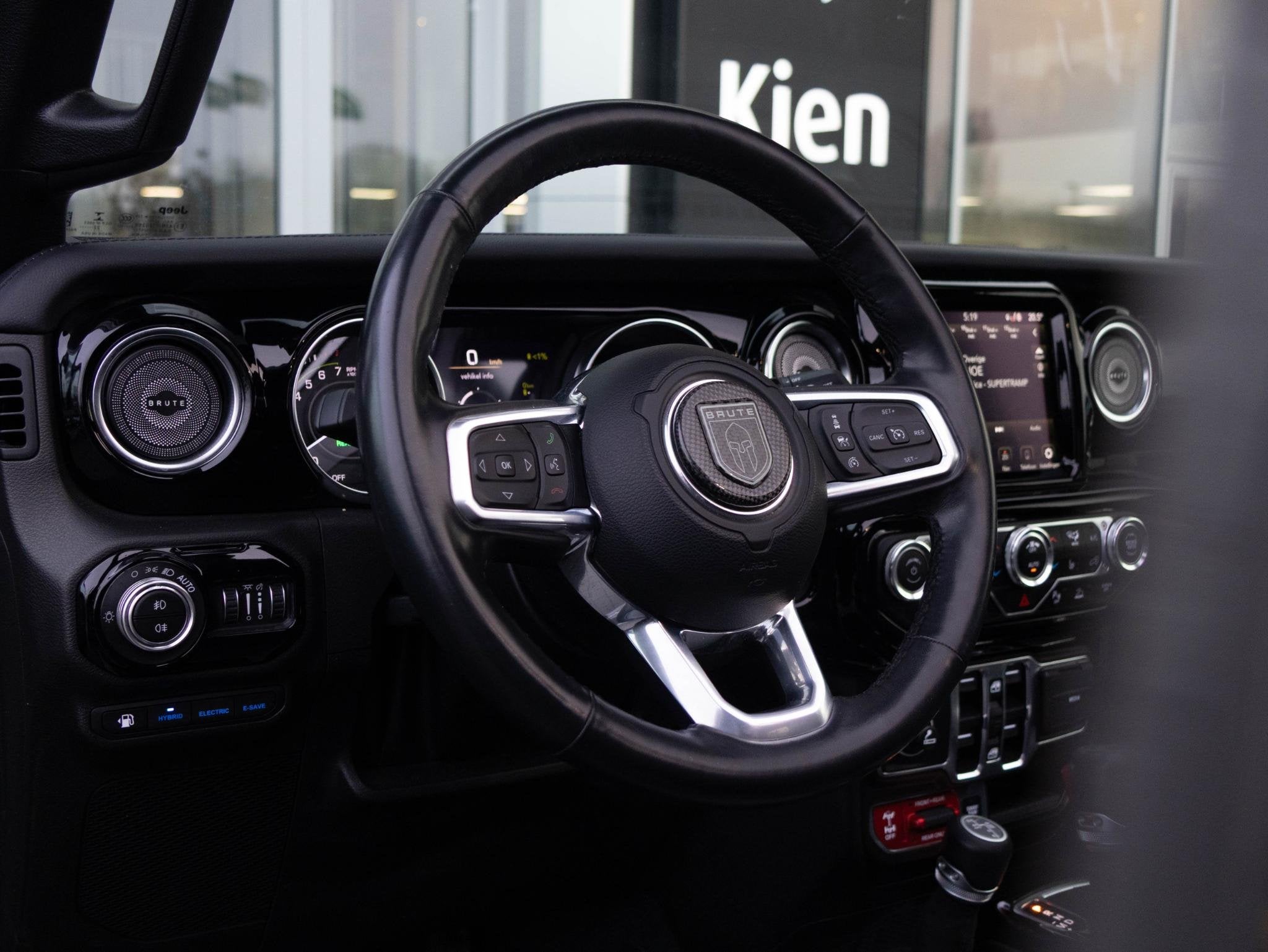 Jeep Wrangler Brute Richmond 4xe 380 Rubicon | Treeplanken |, Auto's, Jeep, Automaat, Automatische klimaatregeling, 4 cilinders