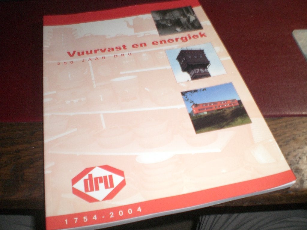 boek 250 jaar DRU  vuurvast en energiek, Ophalen of Verzenden, Zo goed als nieuw