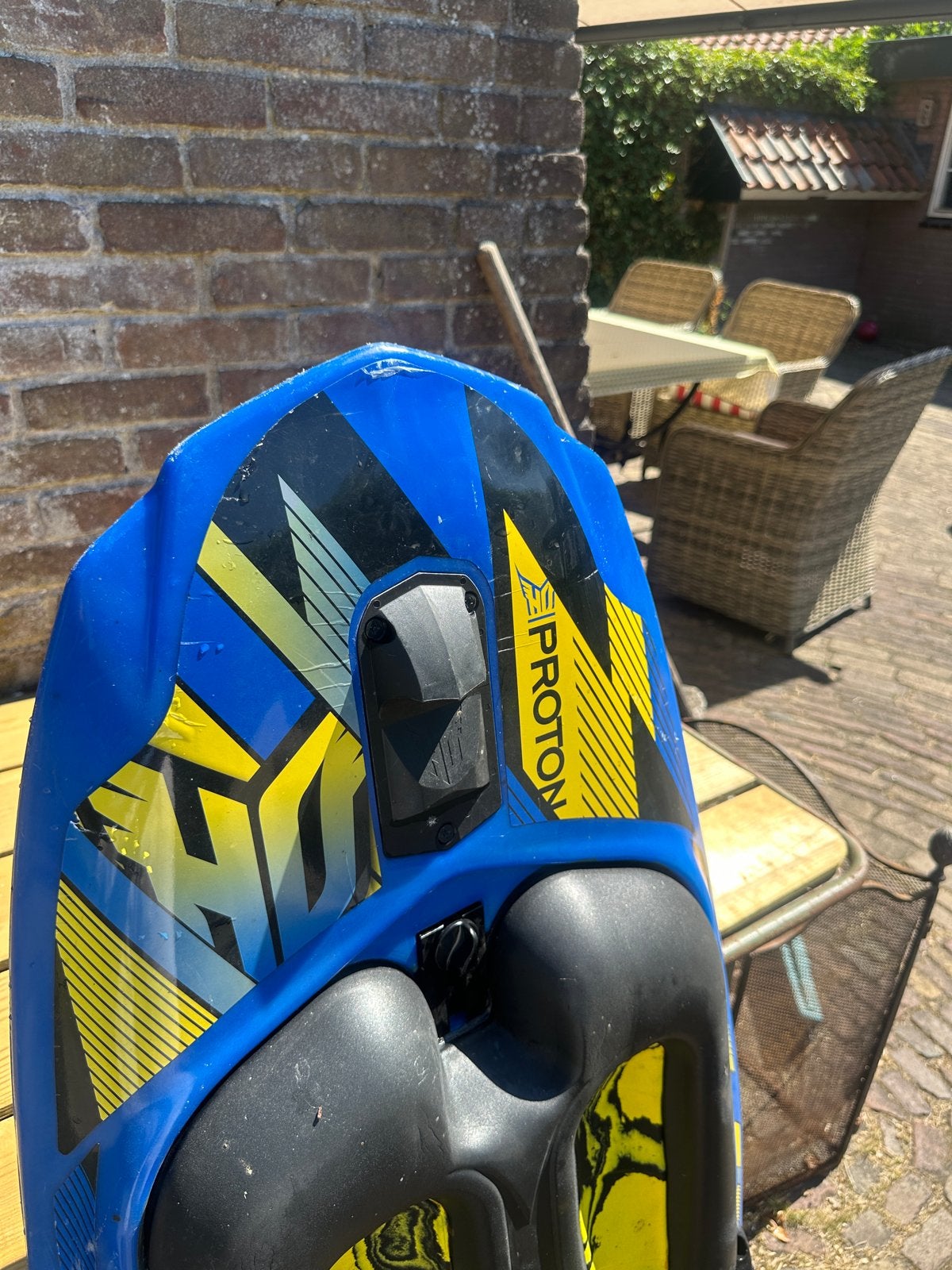 Proton Kneeboard - Blauw/Geel, Watersport en Boten, Wakeboarden, Ophalen, Gebruikt, Board