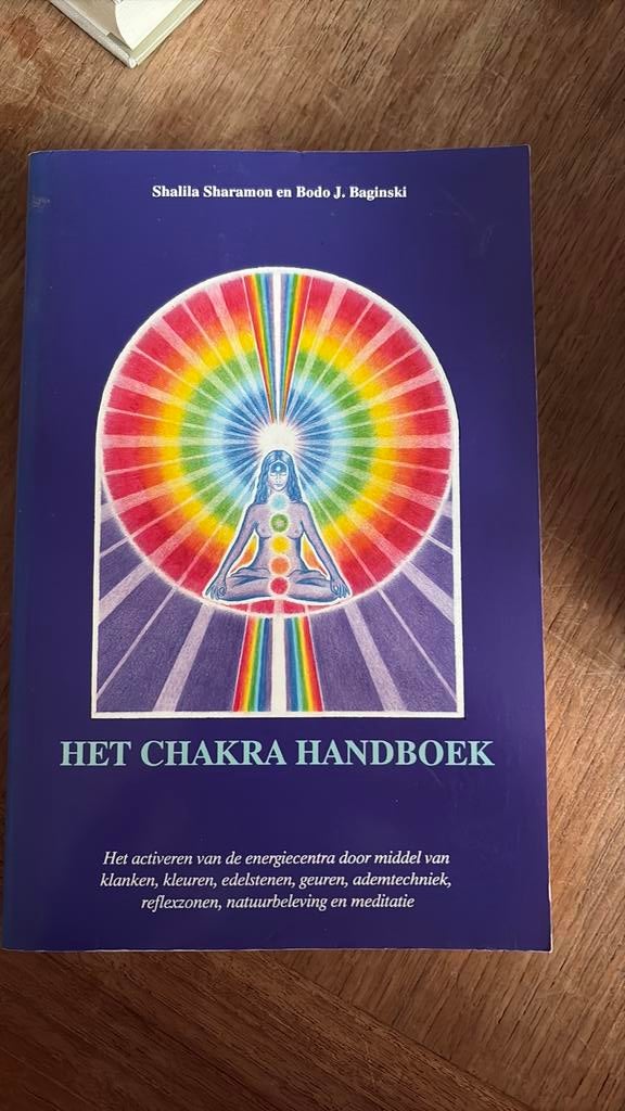 S. Sharamon - Het chakra handboek, Ophalen of Verzenden, Overige onderwerpen, S. Sharamon; B.J. Baginski, Achtergrond en Informatie