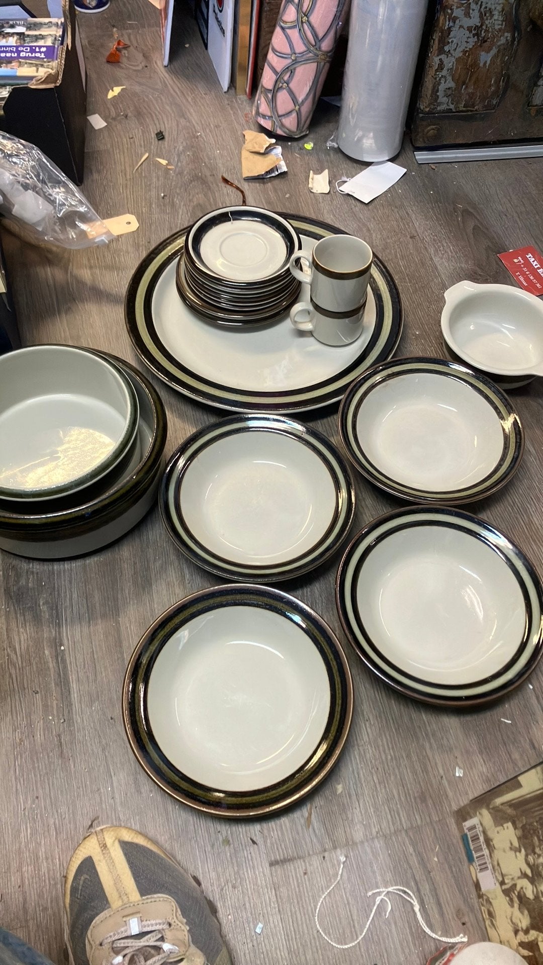 Arabia Karelia servies delen, Verzenden