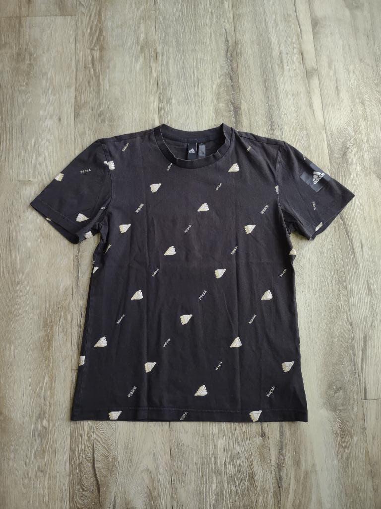 Mooi zwart Adidas shirt met print, maat S. Heren shirt merk., Kleding | Heren, T-shirts, Ophalen of Verzenden, Adidas, Onb, Maat 46 (S) of kleiner