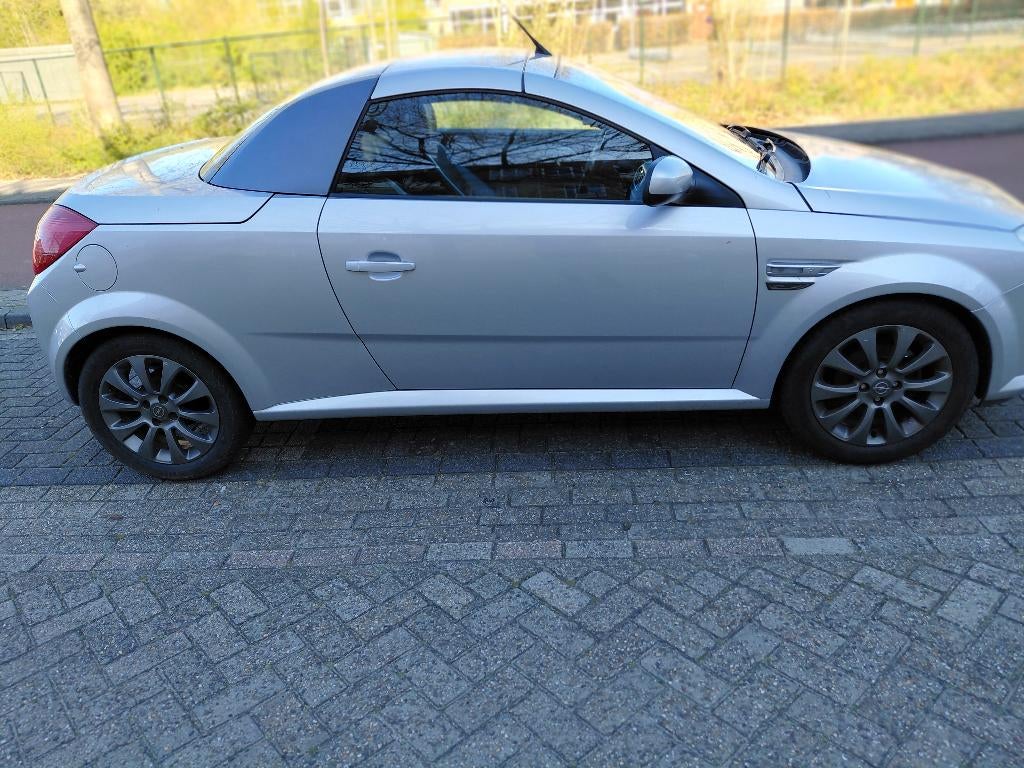 Opel Tigra 1.4 16V AUT 2006 Cabriolet, APK tot 20 nov 2026, Ophalen, Gebruikt