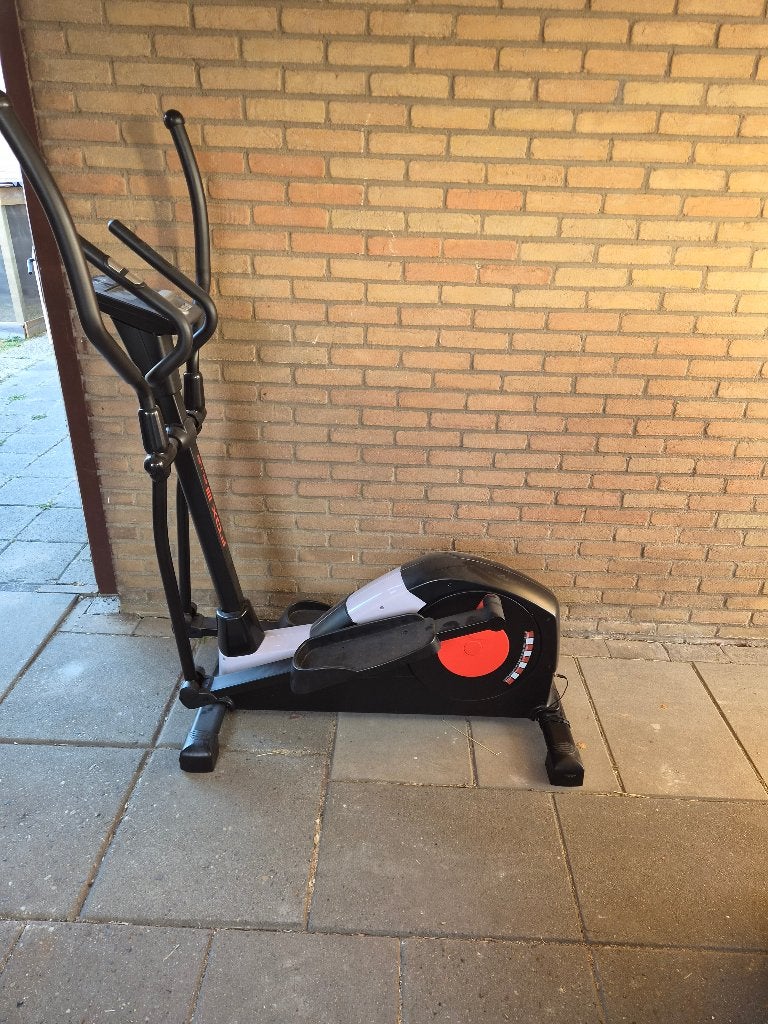 Focus Fitness Fox 3 Crosstrainer - Zo goed als nieuw, Ophalen, Overige materialen, Benen, Zo goed als nieuw