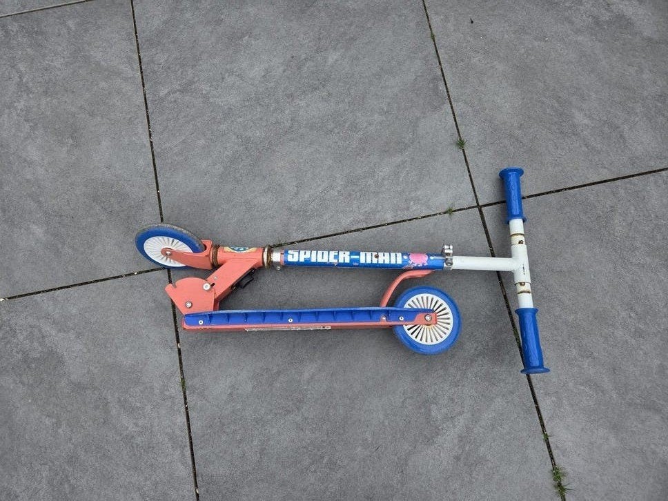 Spider-Man step voor kinderen, Ophalen of Verzenden, Gebruikt, Gewone step, Spider-Man