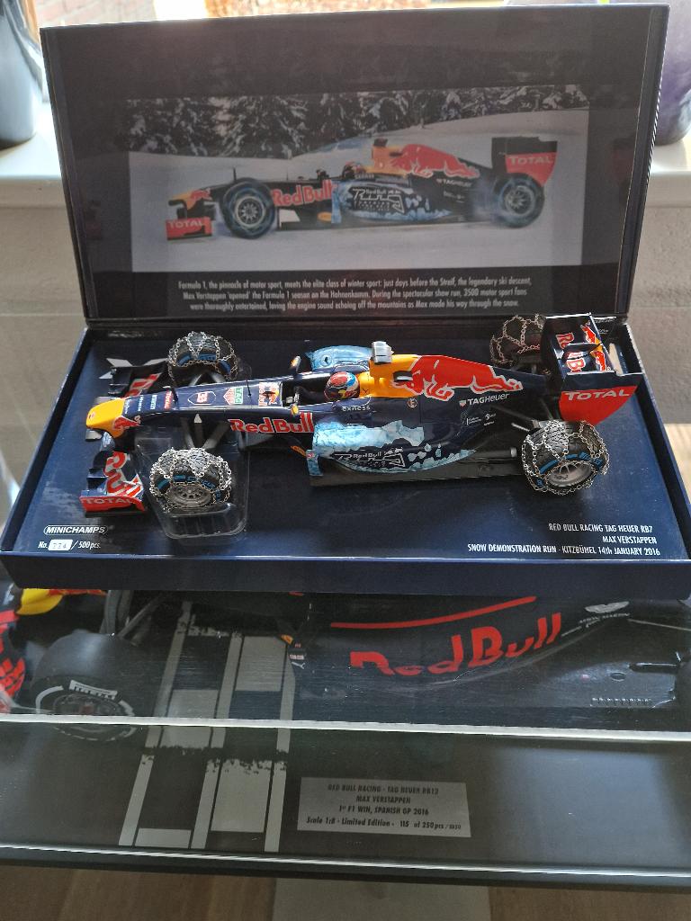 Max Verstappen Kitzbuhel snow edition collectors item 1/18, Ophalen of Verzenden, Zo goed als nieuw, Formule 1