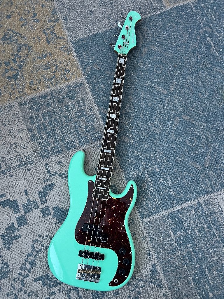 Harley Benton MV-4PJ  De Luxe bas, ruil tegen shortscale bas, Ophalen of Verzenden, Zo goed als nieuw, Elektrisch
