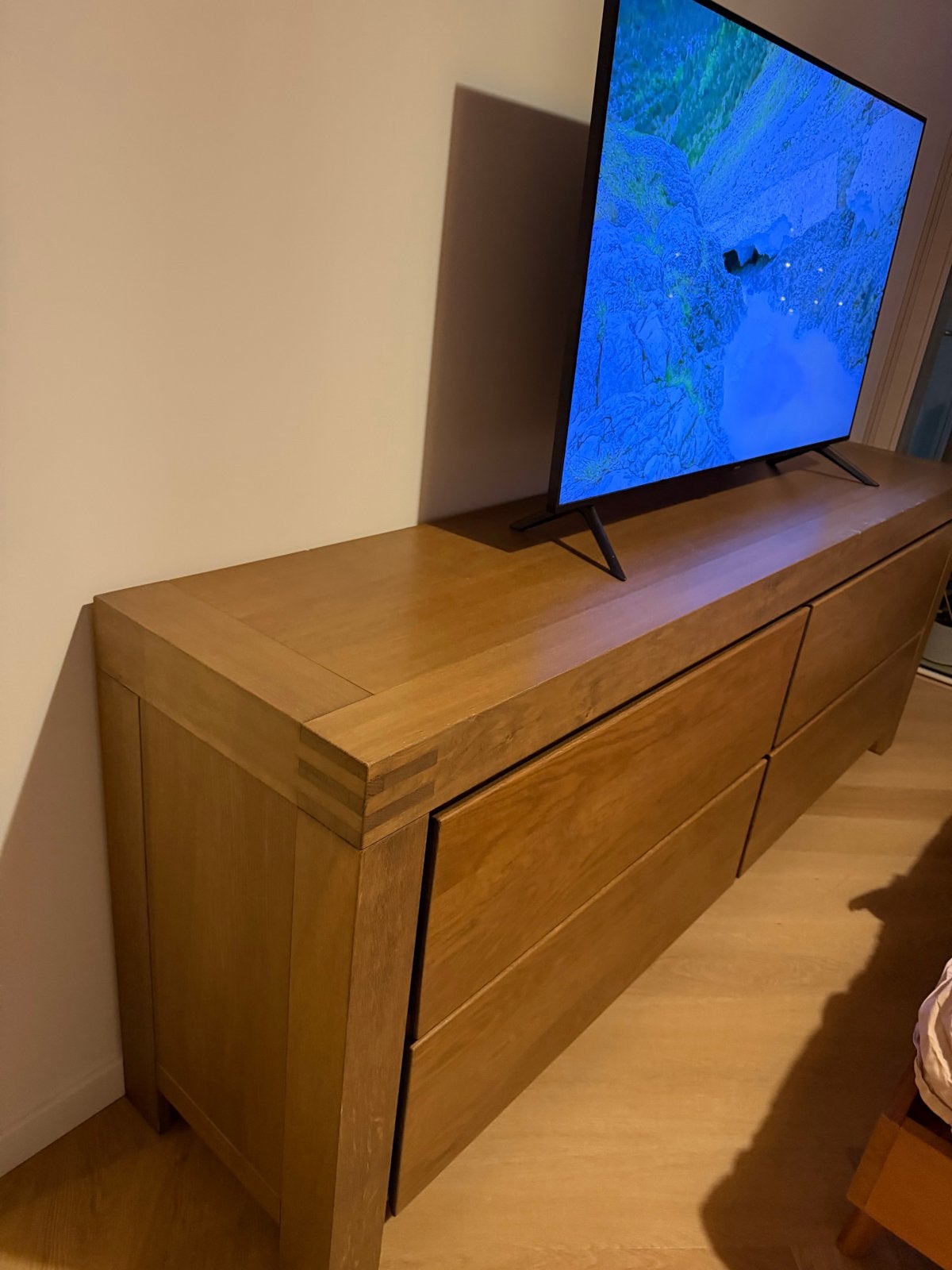 Goossens Houten dressoir met 4 lades - eikenhout, Ophalen of Verzenden, Gebruikt