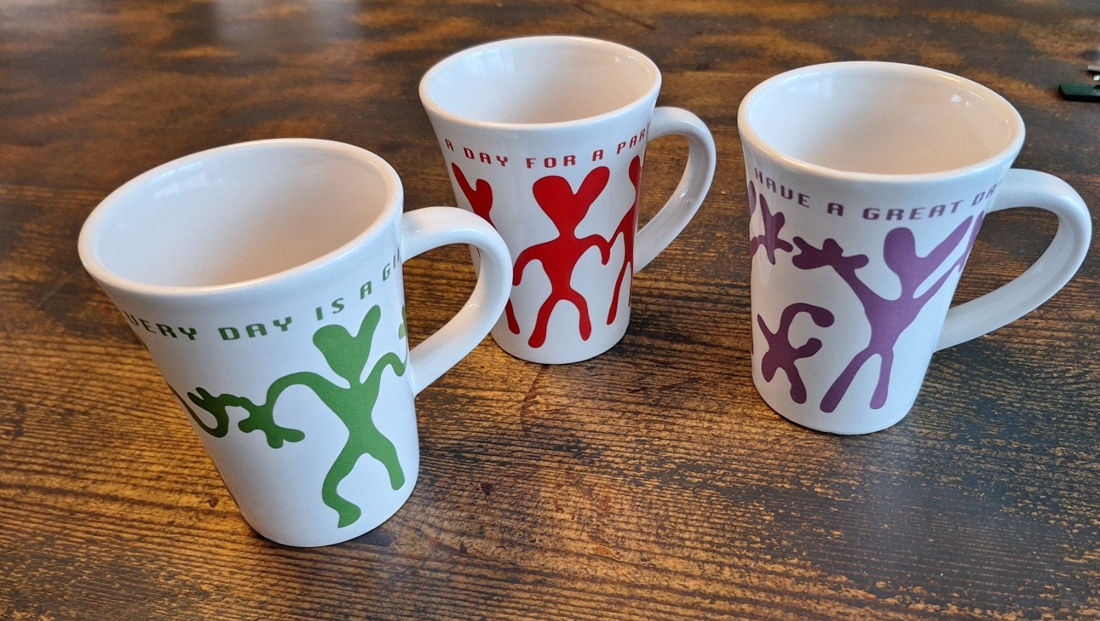 3 leuke mokken met vrolijke figuren en teksten, Ophalen of Verzenden, Zo goed als nieuw, Steen/keramiek