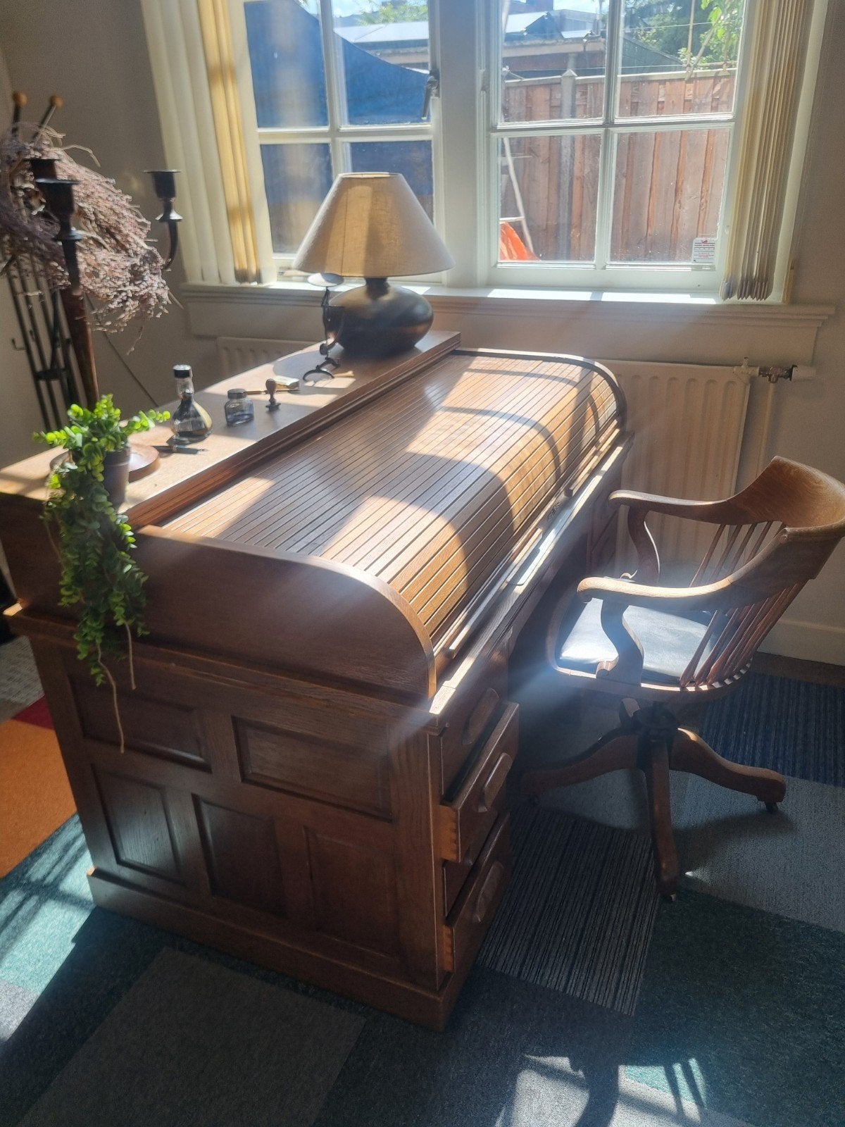 Antiek rolluikbureau van eikenhout, Ophalen