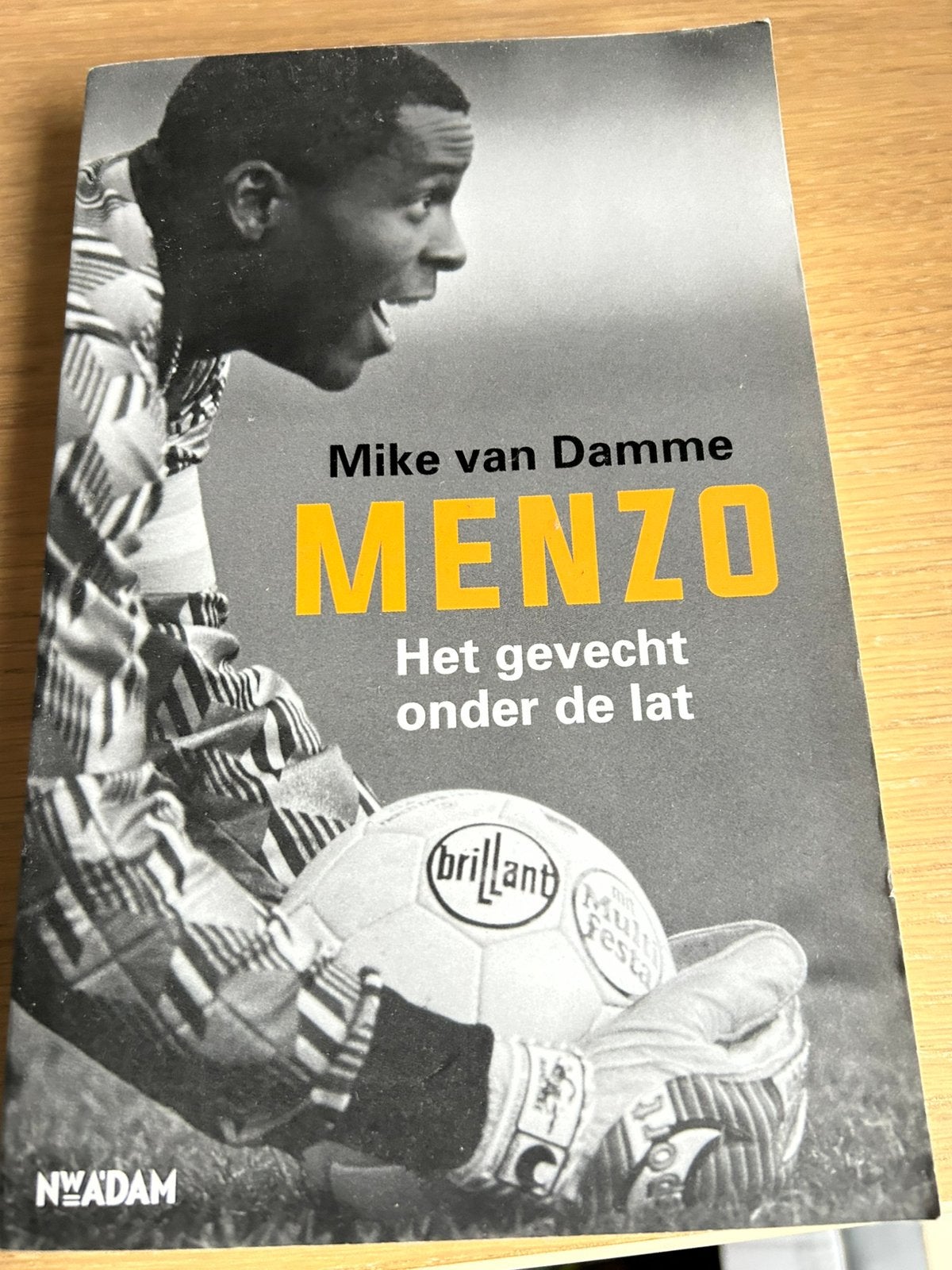 Mike van Damme - Menzo, Ophalen of Verzenden, Zo goed als nieuw, Sport, Mike van Damme