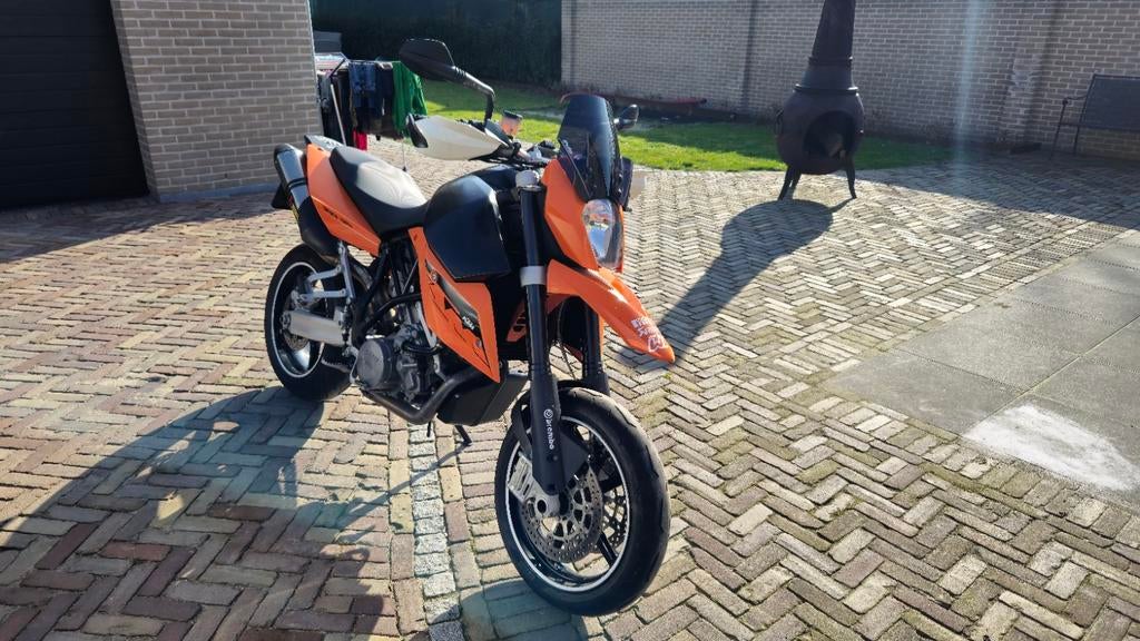 KTM 990 SM Akrapovic Als Nieuw! Weinig KM, Particulier, Naked bike