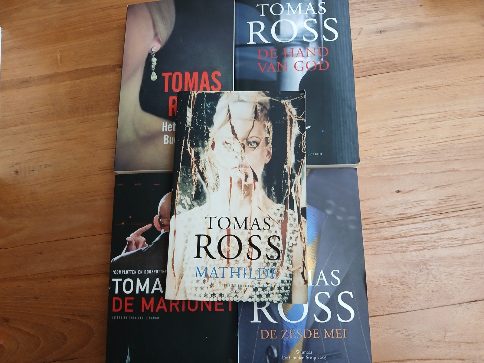 Tomas Ross 5 boeken, Ophalen of Verzenden, Zo goed als nieuw