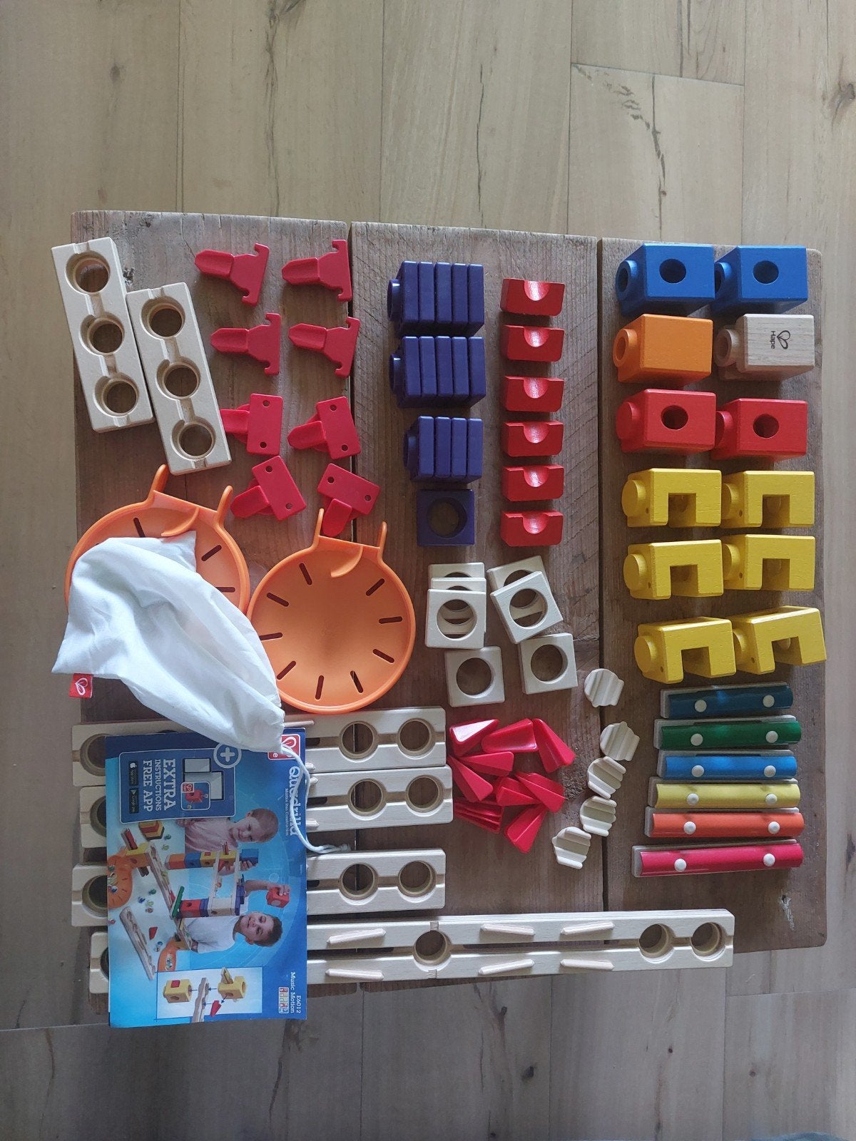 Hape houten knikkerbaan (music edition) - Zo goed als nieuw, Kinderen en Baby's, Speelgoed | Educatief en Creatief, Ophalen of Verzenden