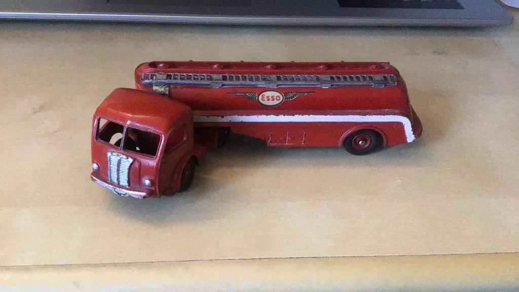 DINKY TOYS TRACTEUR PANHARD ESSO ZEER NETJES ORG.GEEN ATLAS, Ophalen of Verzenden, Zo goed als nieuw, Auto, Dinky Toys