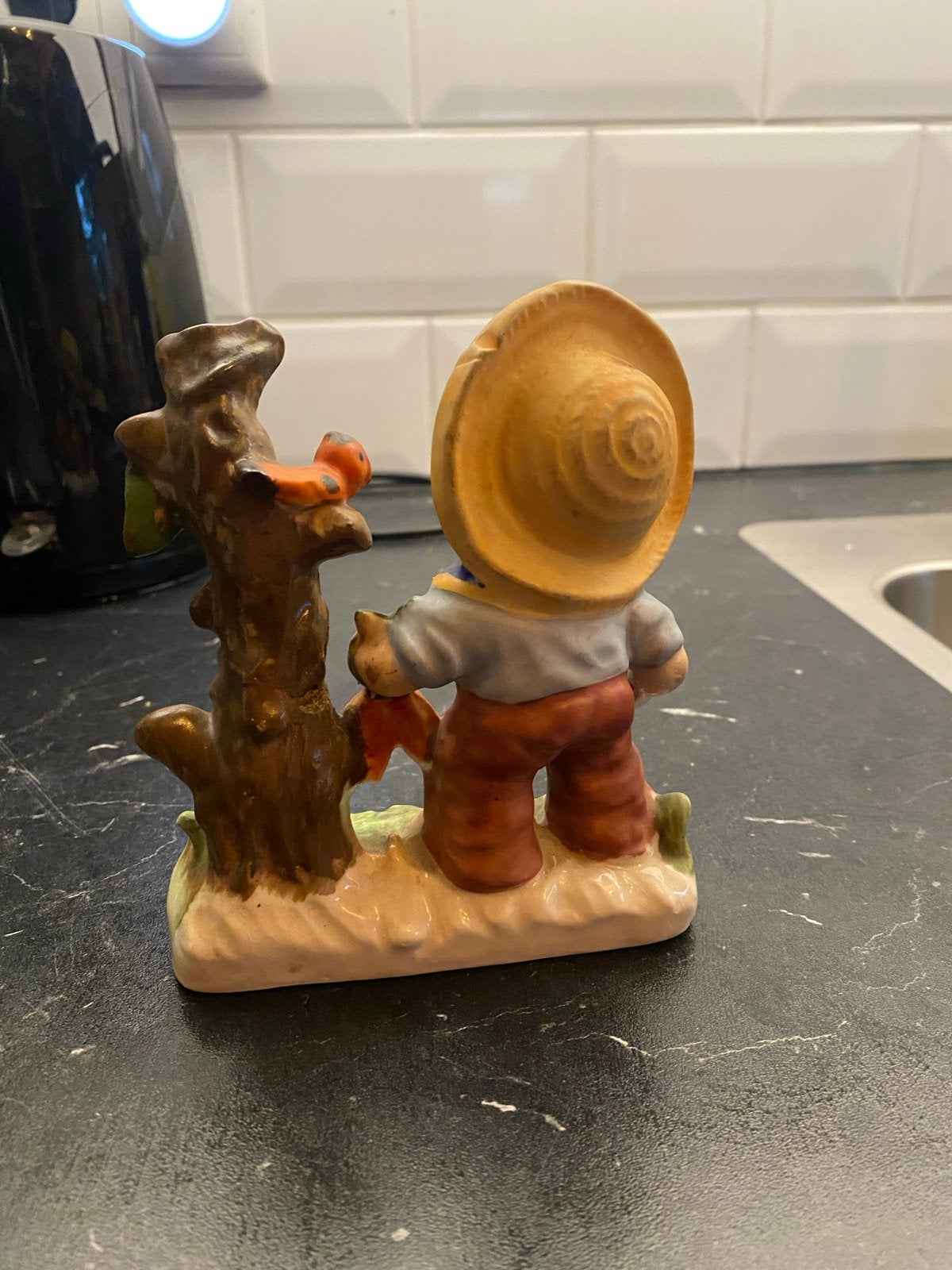 Vintage Hummel beeldje - Jongen met vogel en wortel, Ophalen, Gebruikt, Hummel