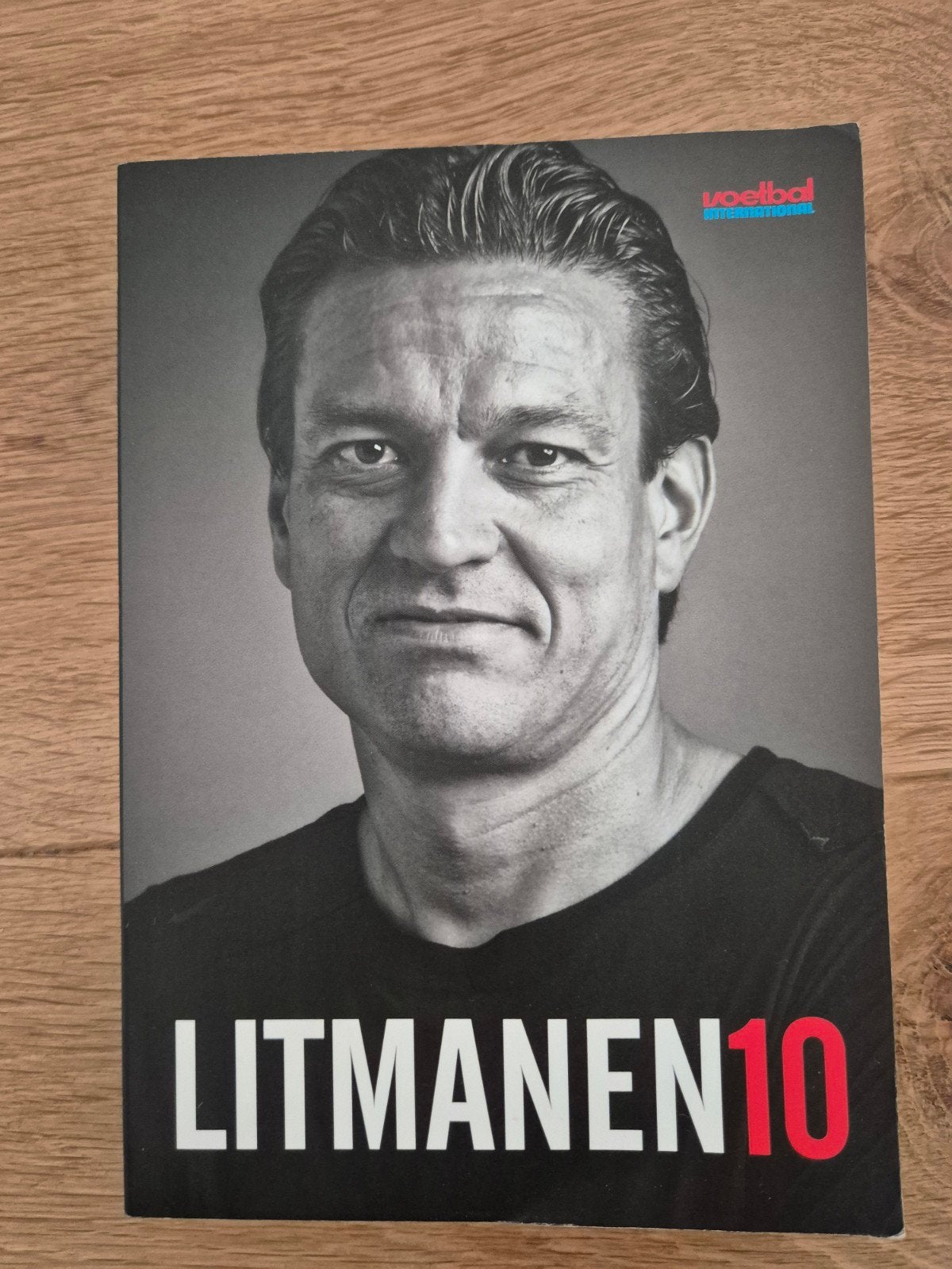 Jari Litmanen - Litmanen 10, Jari Litmanen, Ophalen of Verzenden, Zo goed als nieuw, Sport