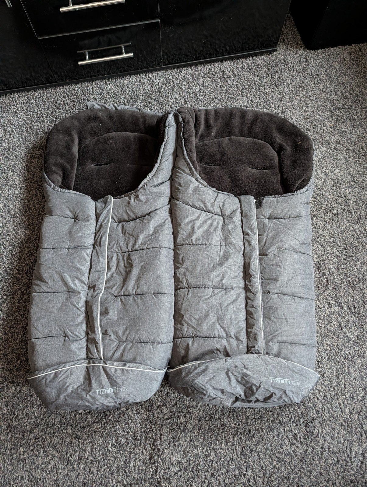 2 voetenzakken voor in een buggy/kinderwagen, Kinderen en Baby's, Ophalen of Verzenden, Zo goed als nieuw