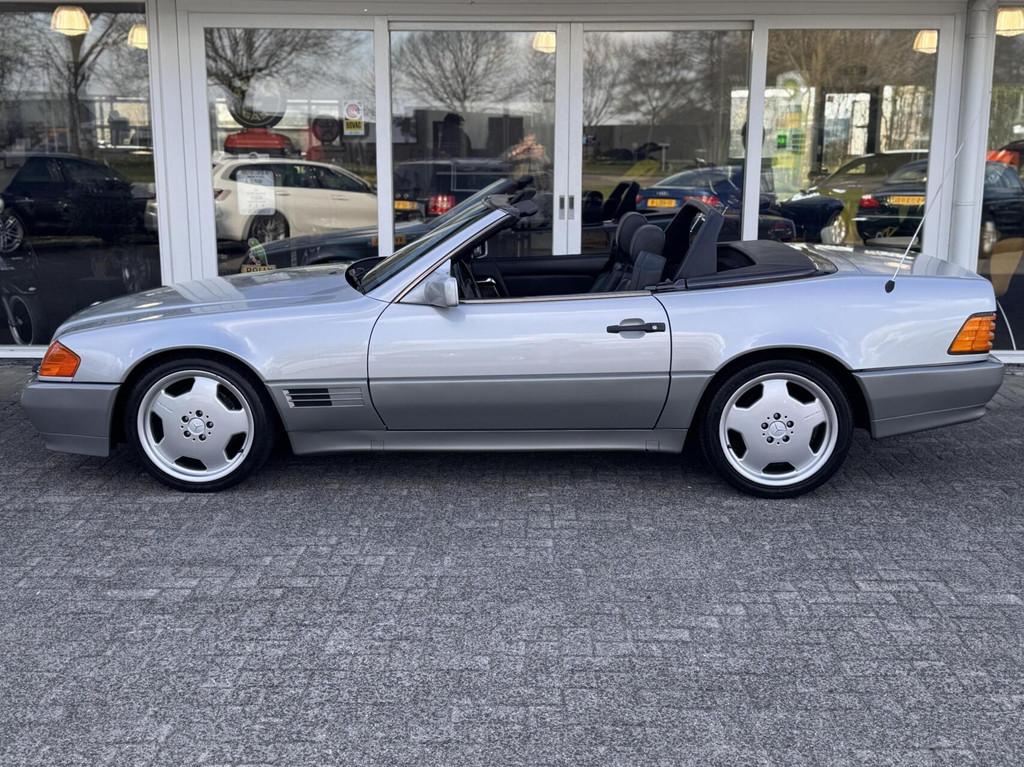Mercedes SL-klasse 300 SL,Softtop / Hardtop.Originele NL Aut, Auto's, Automaat, Achterwielaandrijving, Gebruikt, Zwart