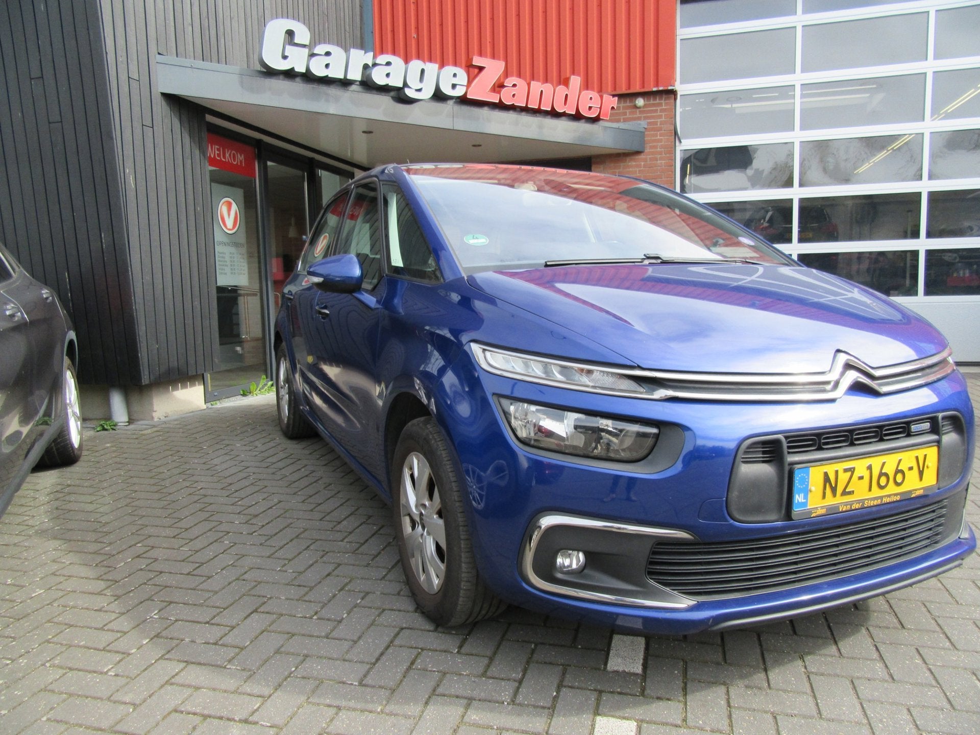 Citroen C4 Picasso 1.2 PureTech Business, Auto's, Stof, Gebruikt, 1199 cc, Automatische klimaatregeling