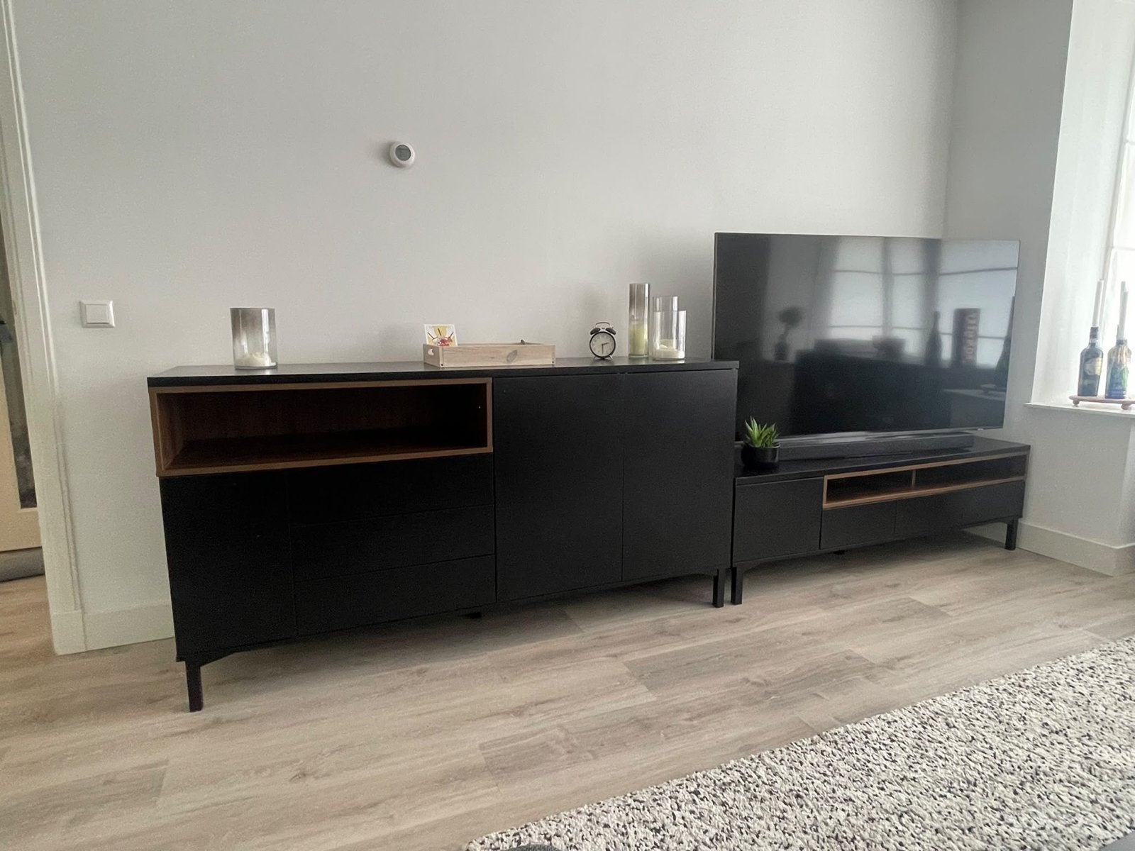 Modern zwart dressoir met open vak en lades, Ophalen, Gebruikt, 150 tot 200 cm, Met lade(s)