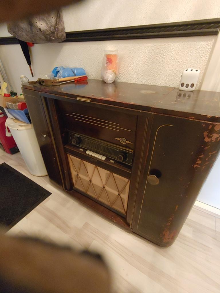 Radiomeubel Bang en Olufsen., Ophalen