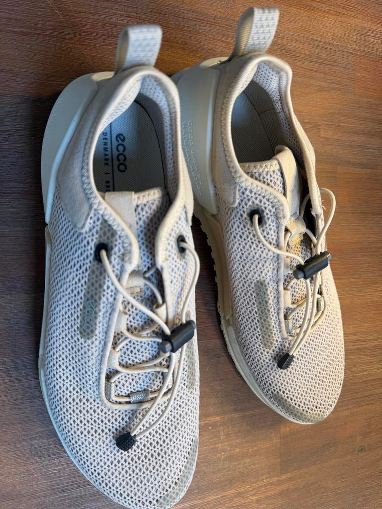 Ecco sportieve schoenen maat 40, Ophalen of Verzenden, Zo goed als nieuw, Sportschoenen, Beige