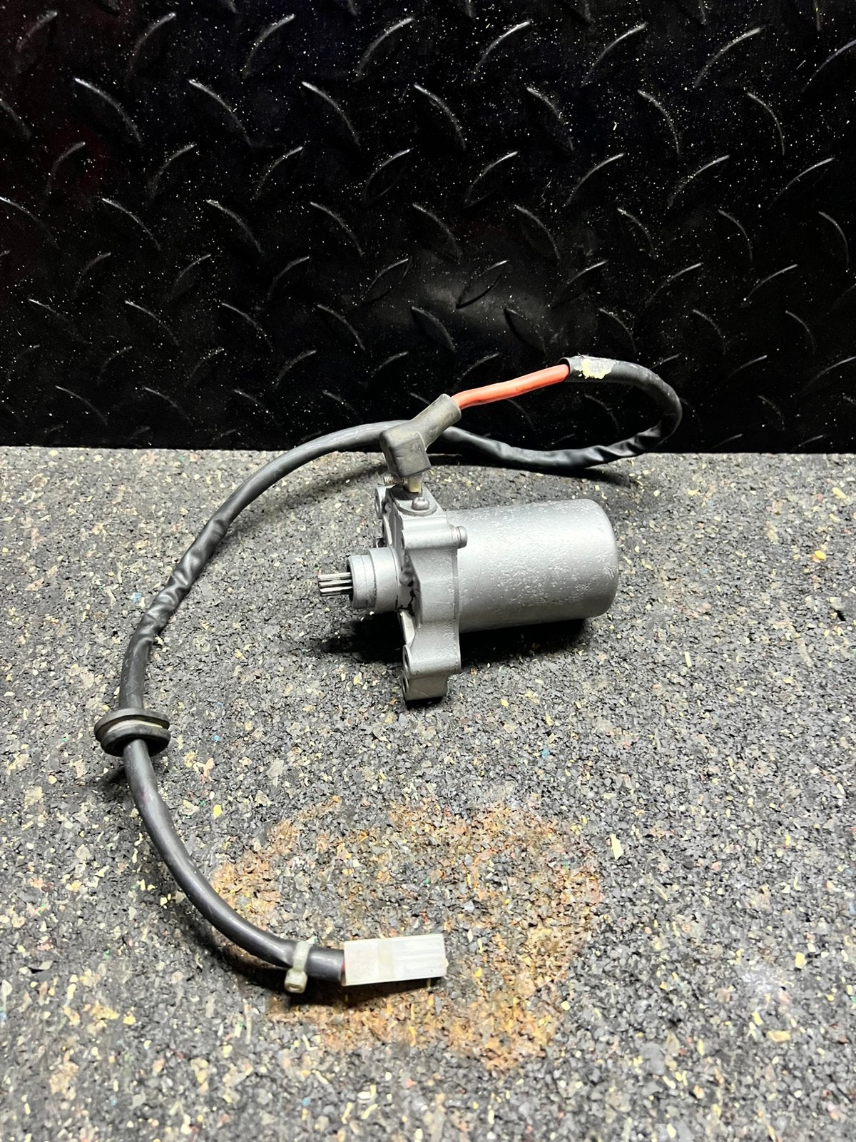 Piaggio Gilera 125 180 cc startmotor, Ophalen