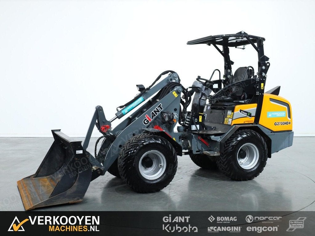 2020 Giant G2700 HD+ VV1463, Wiellader of Shovel